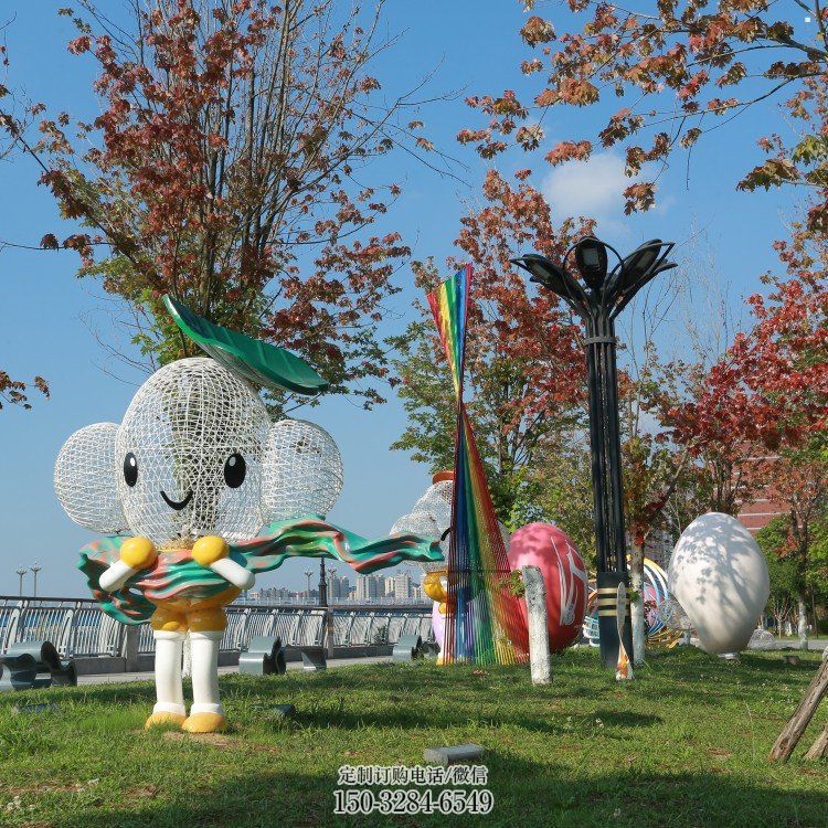 贺州户外镂空卡通雕塑供应,花园小品,铁艺卡通雕塑展品 贺州户外镂空卡通雕塑供应,花园小品,铁艺卡通雕塑展品